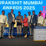 Paradigm Techsolutions receiving Service Provider Team of the Year award at Surakshit Mumbai Awards 2025